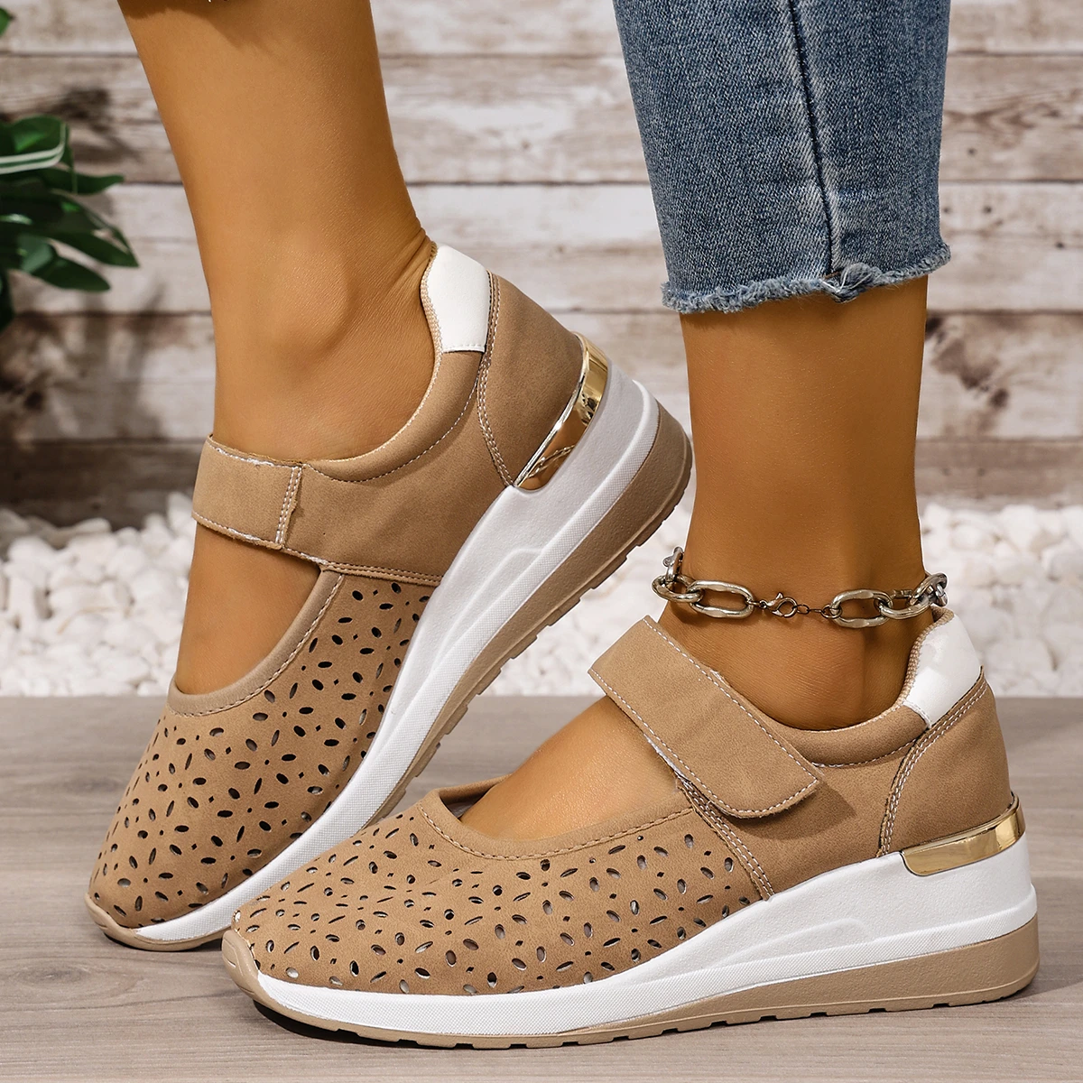Summer Sale 50% Off❤️ Women's Slip-On Sneakers - Breathable Mesh Walking Shoes with Arch Support