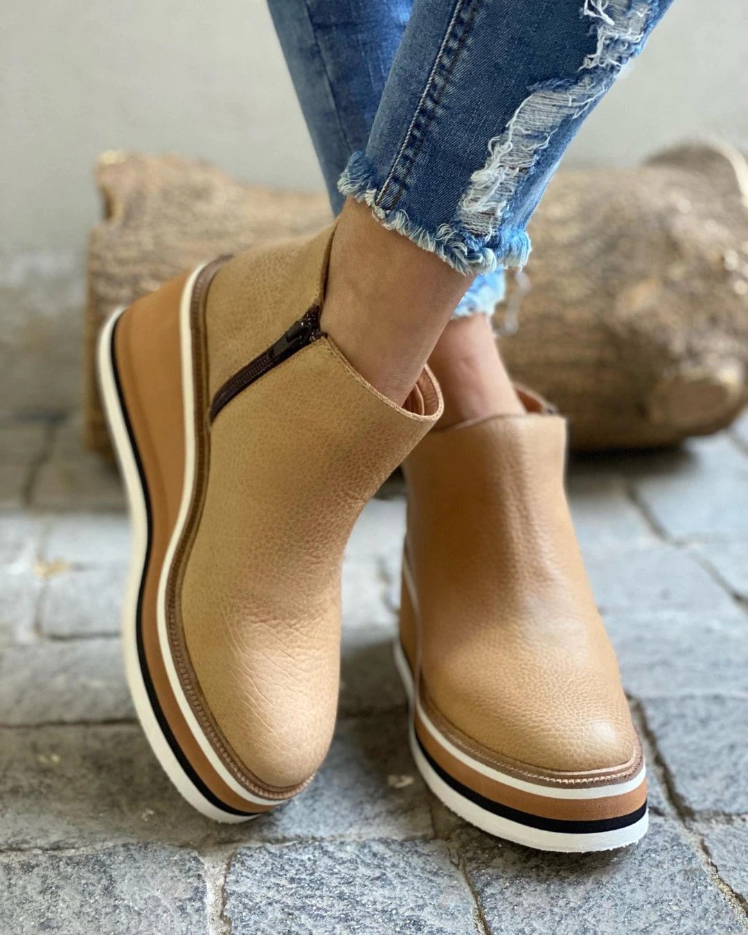 HOT SALE 45% OFF🔥Women's Premium Solid Wedge Ankle Boots